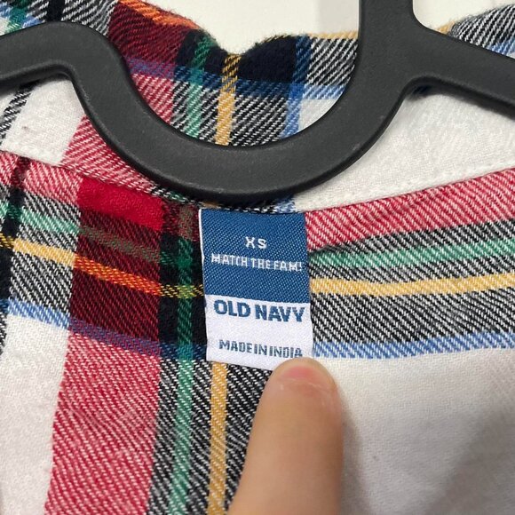 Old Navy Plaid Flannel Pajama Set - Picture 3 of 5